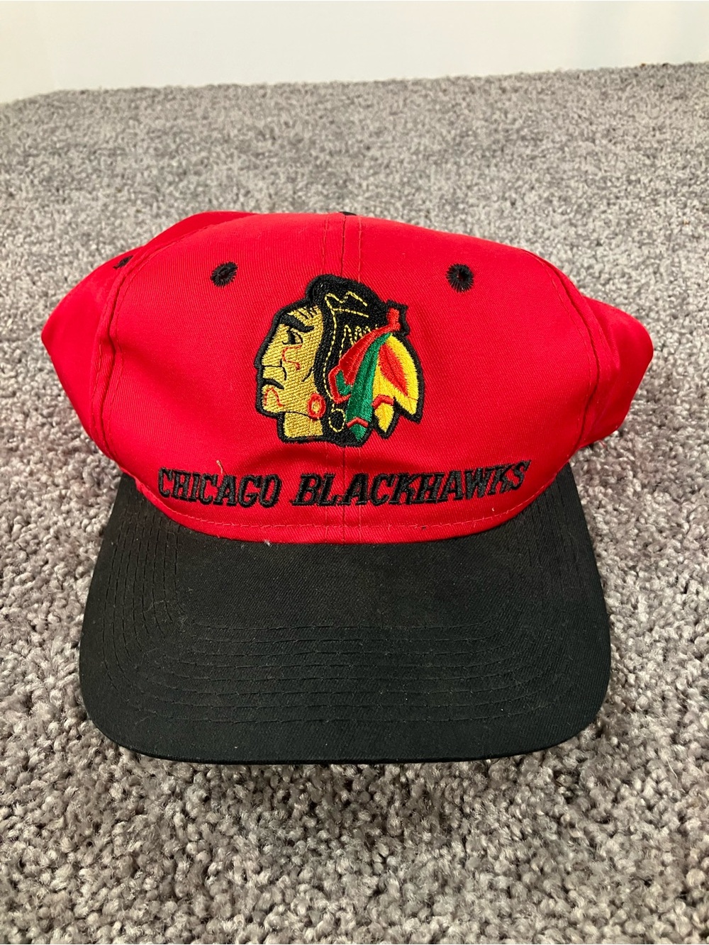 Vintage 90s Chicago Blackhawks NHL Hat Snapback Red Black Youngan